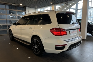 MERCEDES-BENZ GL