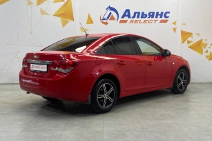 CHEVROLET CRUZE