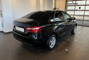 LADA VESTA