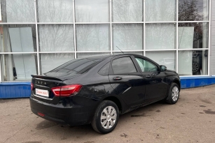 LADA VESTA