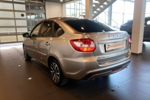 LADA GRANTA