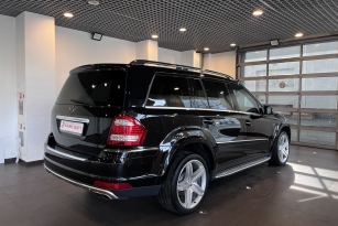 MERCEDES-BENZ GL