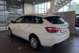 LADA VESTA