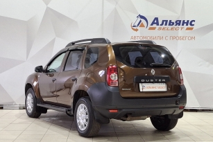 RENAULT DUSTER