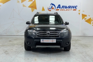 RENAULT DUSTER