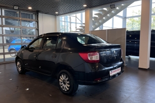 RENAULT LOGAN