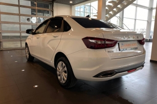 LADA VESTA