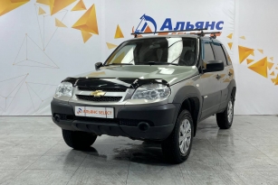 CHEVROLET NIVA