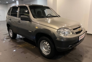 CHEVROLET NIVA