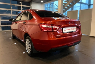 LADA VESTA