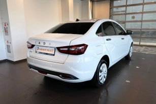LADA VESTA