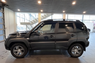 LADA NIVA TRAVEL