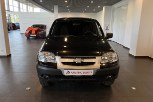 CHEVROLET NIVA