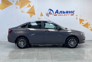 LADA VESTA