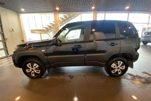 LADA NIVA TRAVEL