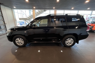 TOYOTA LAND CRUSER