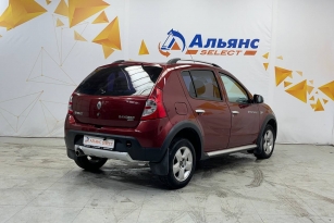 RENAULT SANDERO