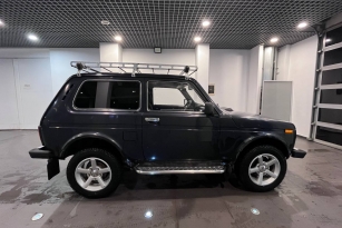 LADA 2121 (4X4)