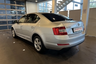 SKODA OKTAVIA