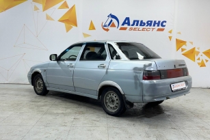 LADA 2110
