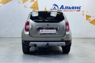 RENAULT DUSTER