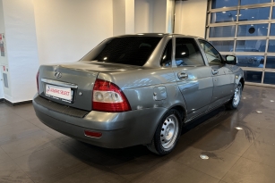 LADA PRIORA