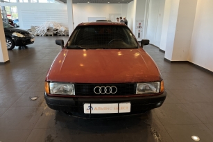 AUDI 80
