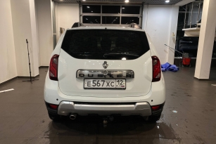 RENAULT DUSTER