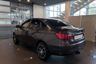 LADA VESTA