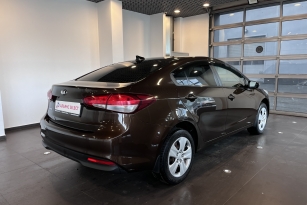KIA CERATO