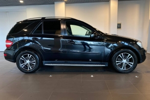 MERCEDES-BENZ ML350