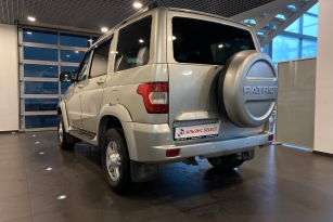 UAZ ПАТРИОТ
