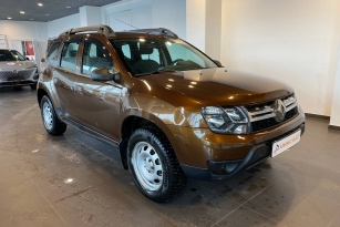 RENAULT DUSTER