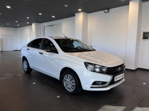 LADA VESTA