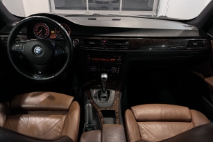 BMW 325 I A