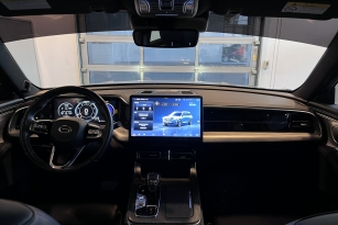 GAC GS8