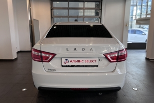 LADA VESTA