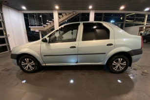 RENAULT LOGAN