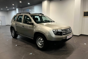 RENAULT DUSTER
