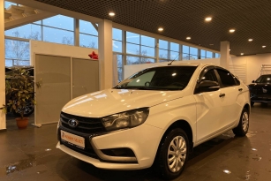 LADA VESTA