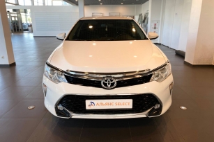 TOYOTA CAMRY