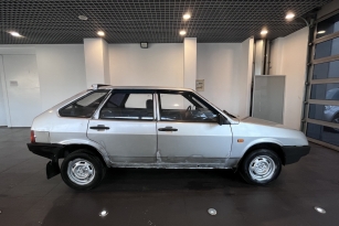 LADA 2109