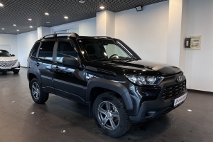LADA NIVA TRAVEL