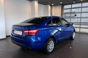 LADA VESTA