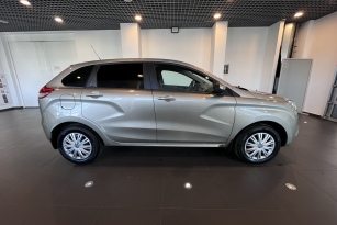 LADA XRAY