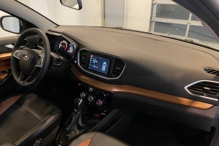 LADA VESTA