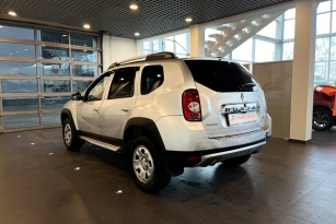 RENAULT DUSTER