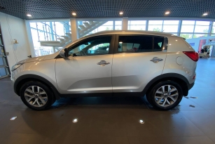 KIA SPORTAGE S