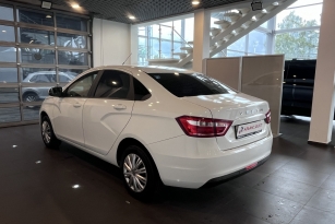 LADA VESTA