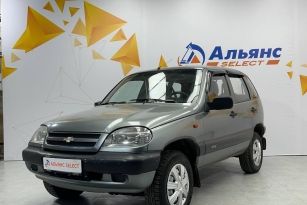 CHEVROLET NIVA